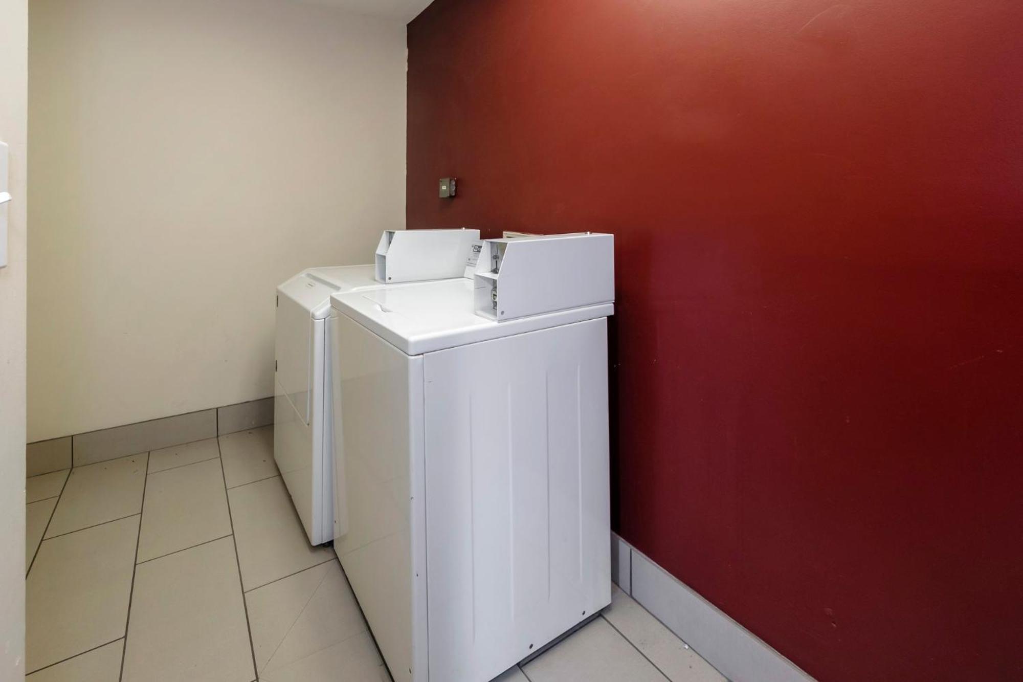 Red Roof Inn & Suites Savannah Airport Pooler Dış mekan fotoğraf