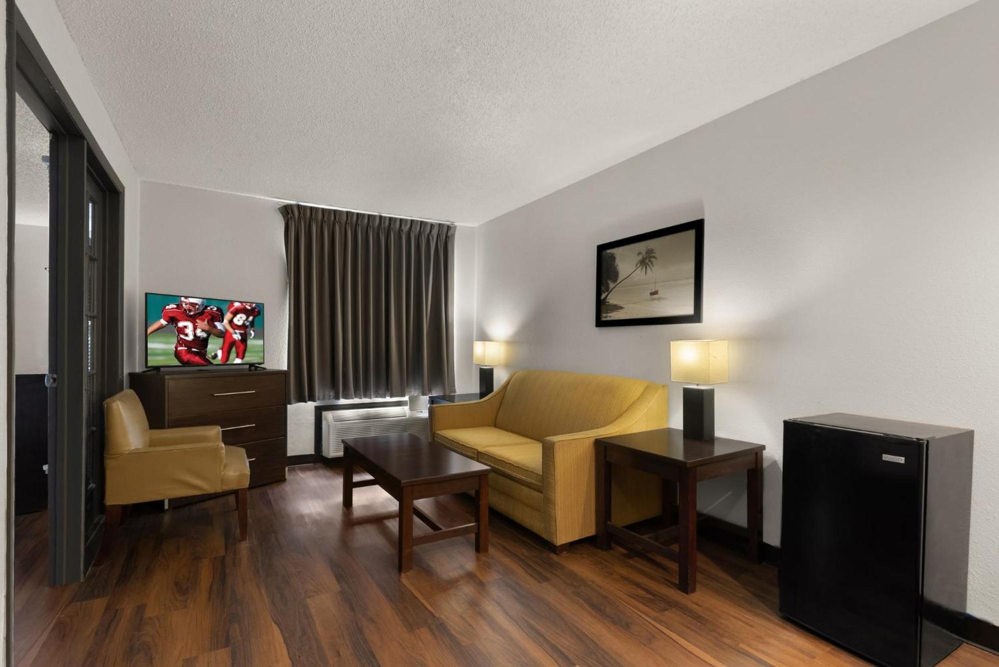 Red Roof Inn & Suites Savannah Airport Pooler Dış mekan fotoğraf