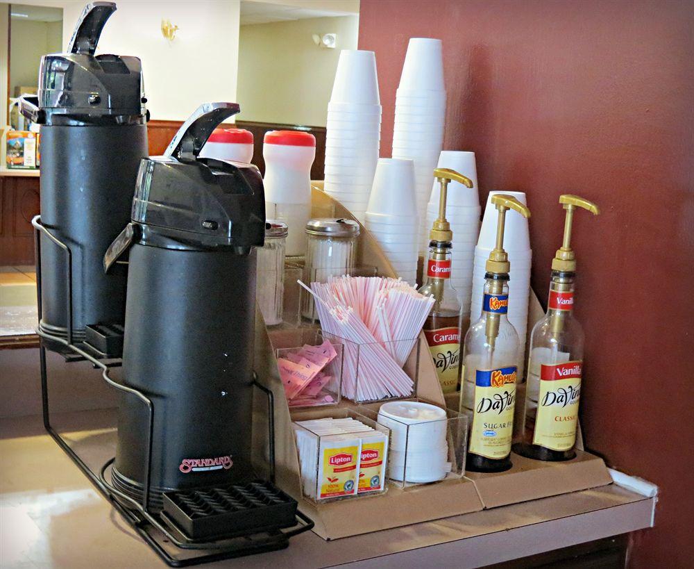 Red Roof Inn & Suites Savannah Airport Pooler Dış mekan fotoğraf